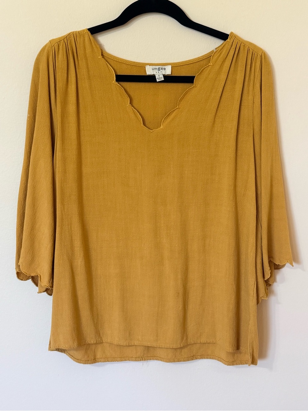 Umgee Mustard Scallop-Edge Flutter Sleeve Blouse